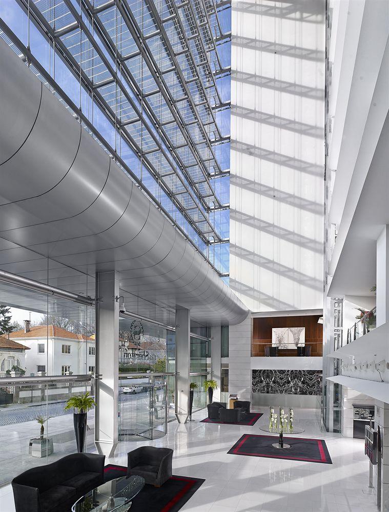 Sheraton Porto Hotel & Spa Exterior photo Interior of the building