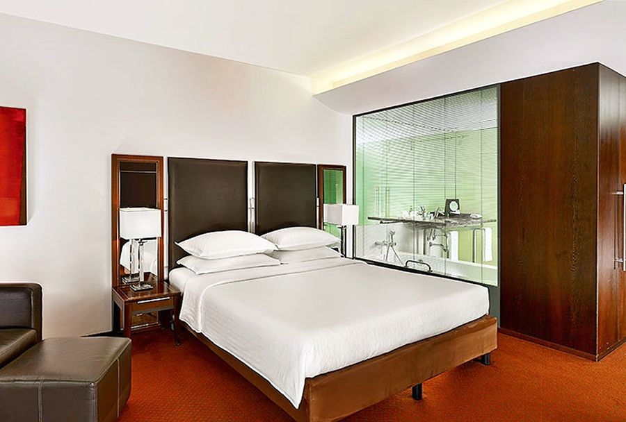 Sheraton Porto Hotel & Spa Exterior photo A bedroom at the hotel